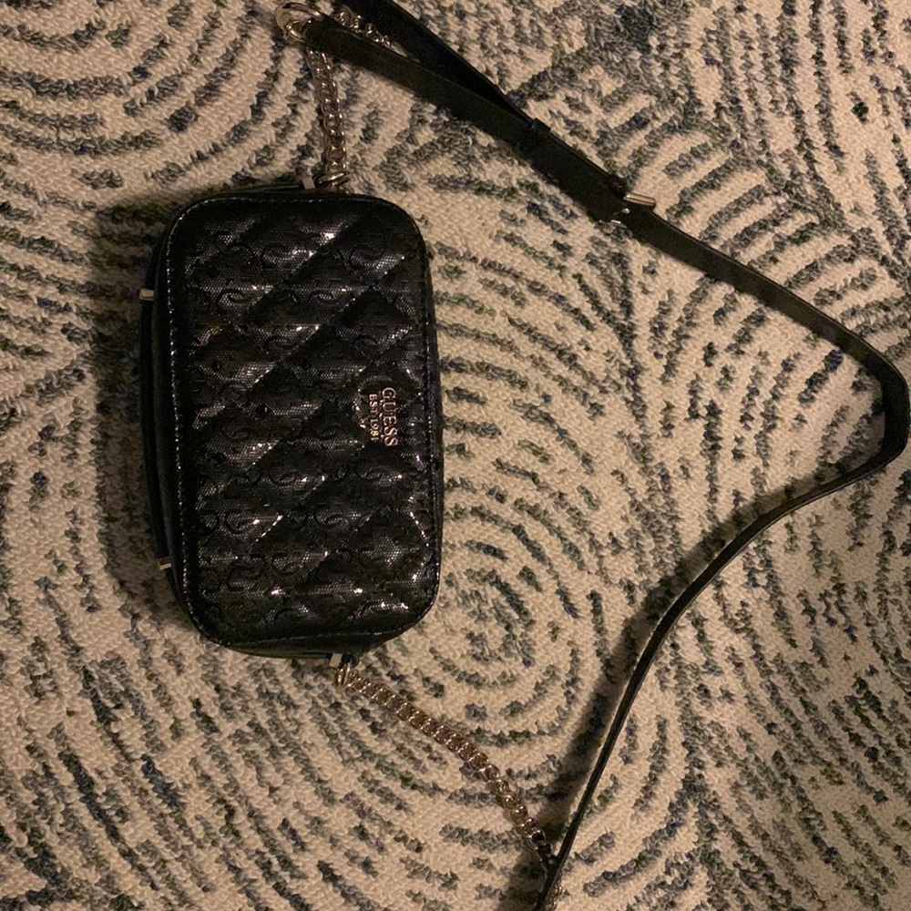 Black Guess Crossbody.